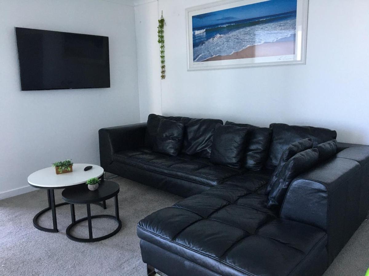 Three-Bedroom Apartment With Amazing View Near Surfers Paradise Gold Coast Exterior photo