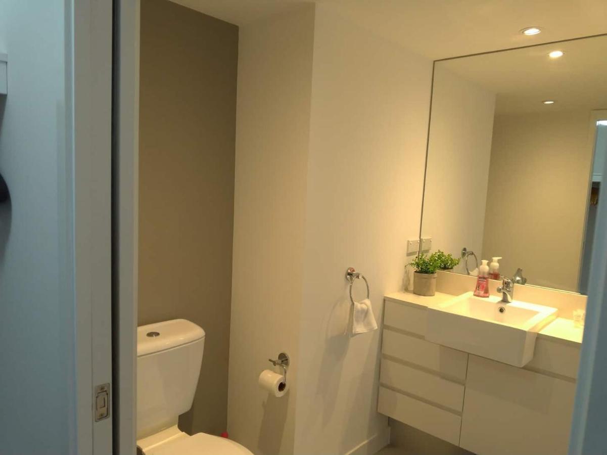Three-Bedroom Apartment With Amazing View Near Surfers Paradise Gold Coast Exterior photo